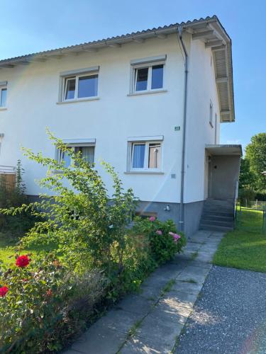  WOHNUNG OBERGESCHOSS mit 3 Schlafzimmer in ruhiger Gegend in Mäder