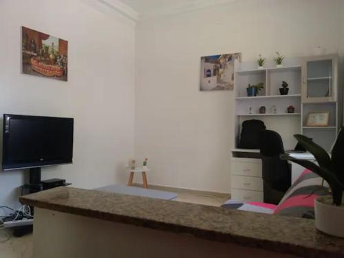 KZA Studio Apt full city center & 5min to Beach