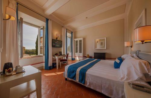 Book the Deluxe Double or Twin Room Deluxe Double or Twin Room