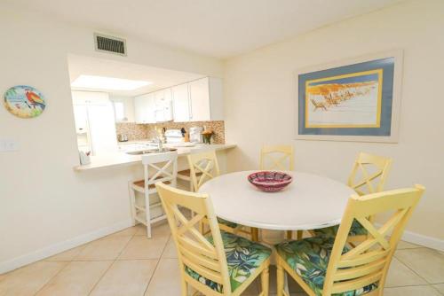 Ocean village Club O31 - image 12