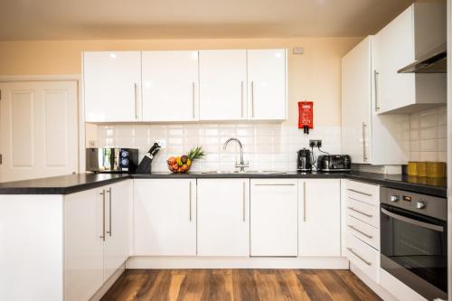 Picture of Emerald Court Executive Watford Central Apartment By Pay As U Stay