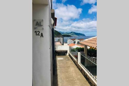 ระเบียง/ชานเรือน, Apartamento Vista do Mar A in ริเบย์รา เกงชิ