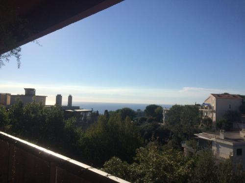 AZURELLE, Nice