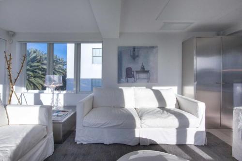 Sleek Miami Penthouse 1 Block to South Beach! - image 7