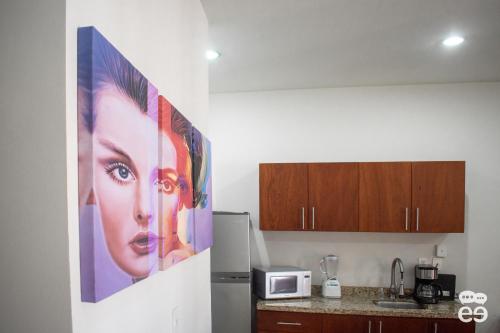 Departamento en Zona Dorada a 3 Cuadras de Playa con Alberca