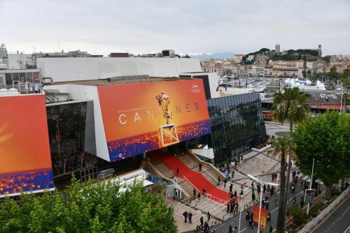 Cannes la Croisette, Baoli 4 beds, balcony,parking