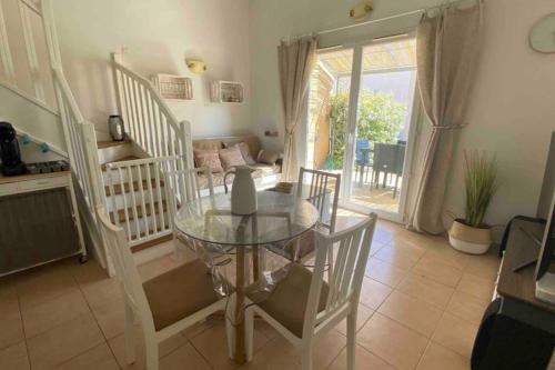 Mazet pour 6 personnes au cœur des Alpilles gîte à louer Les Fléchons