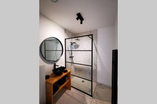 De Flat - Licht en luxueus appartement bij Het Zuid, Amberes (foto 9)