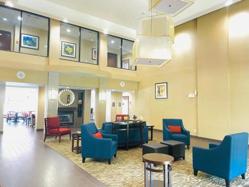 ロビー, Comfort Suites Humble Bush Intercontinental Airport in ヒューストン（TX）