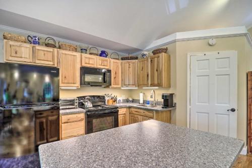 Quiet Studio Escape about 2 Mi to Blue Ridge Parkway! in โจนส์วิลล์ (NC)