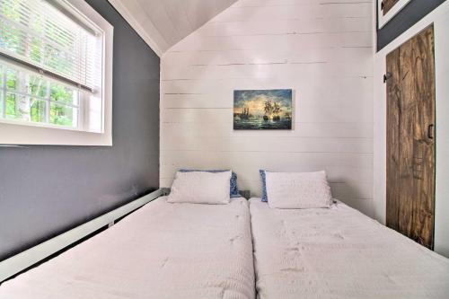 Stylish Mtn Home Near Ski Golf and Manchester! - image 7