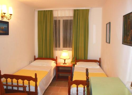 Monten, Sveti Stefan (foto 10)