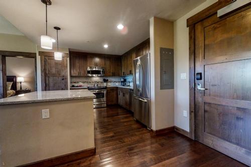 Trailhead Lodge 4122 - main image