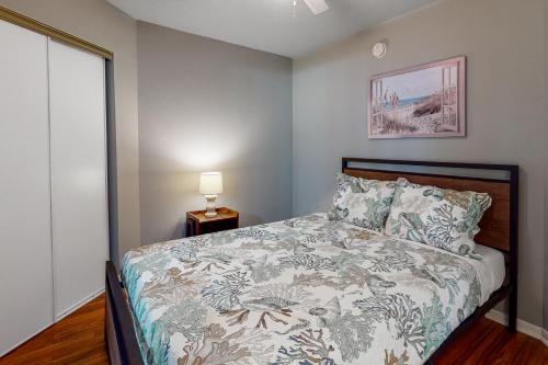 Cove by the Seawall - image 3
