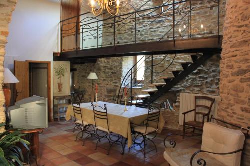 設施, 奧伯河畔的科倫比埃爾城堡酒店 (Chateau de Colombieres sur Orb) in 奧布地區科倫比耶爾