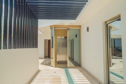 Tasteful and Lovely Apartment in Aldea Zama with Rooftop Pool Bar