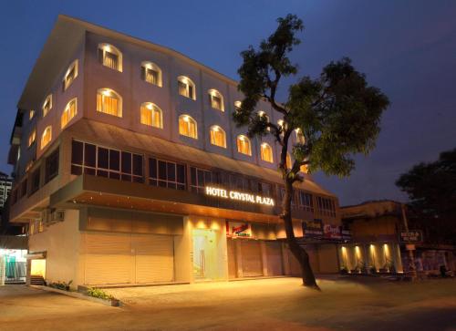 Crystal Plaza Luxury Business Hotel – Ernakulam, NE