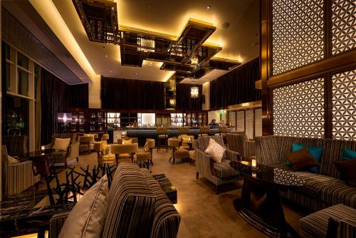 Restaurant, Millennium Airport Hotel Dubai in Dubai International Airport