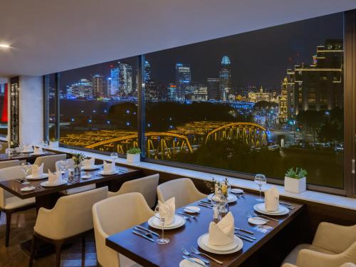 Étterem, Broadway Mansions Hotel in A Bund és Észak-Bund