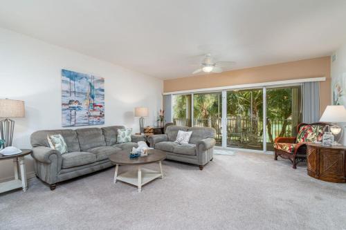 Bella Lago 221 by Coastal Vacation Properties - image 10