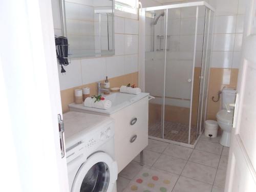 Θέα, Maison chaleureuse à Le Moule avec piscine partagée (Maison chaleureuse a Le Moule avec piscine partagee) in Λε Μούλ