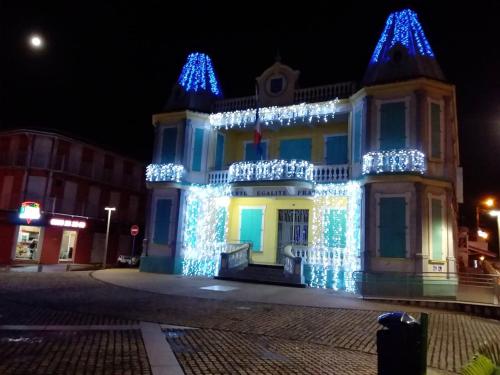 Εξωτερική όψη, Maison chaleureuse à Le Moule avec piscine partagée (Maison chaleureuse a Le Moule avec piscine partagee) in Λε Μούλ