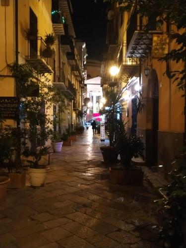 Fra la città storica e quella ottocentesca, Palermo (fotografie 6)