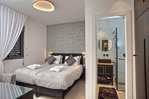 אחוזה בהרים in Kiryat Yam