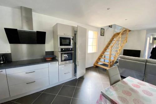 Létesítmények, La Grange in Moyenneville