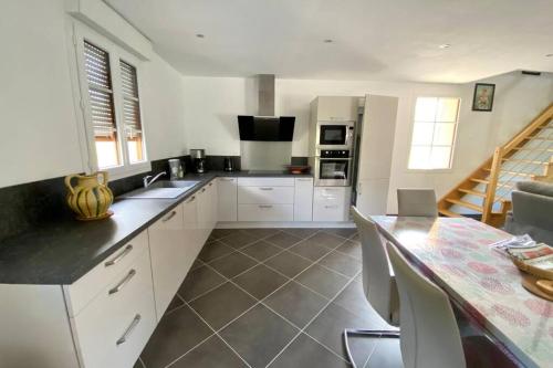 Konyha, La Grange in Moyenneville