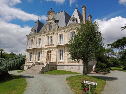 Chateau du Breuil - Location saisonnière - Beaulieu-sur-Layon