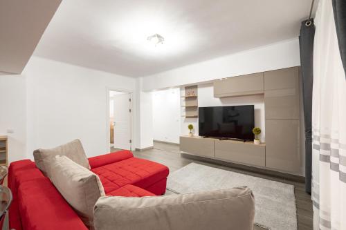 Luxury Ultracentral, Piteşti