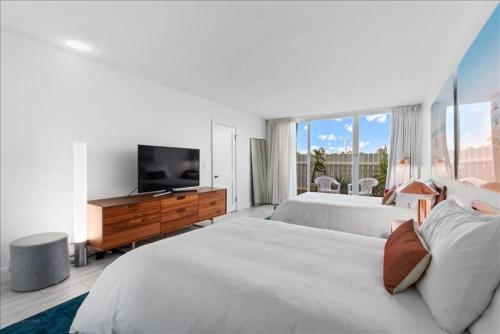 Condo 112 - main image