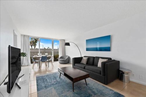 Condo 109 - main image