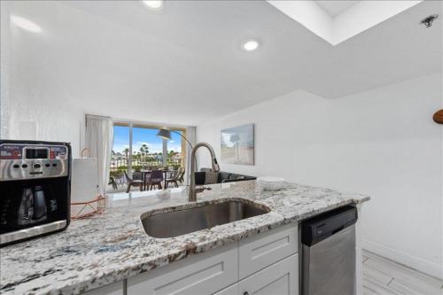 Condo 212 - image 11