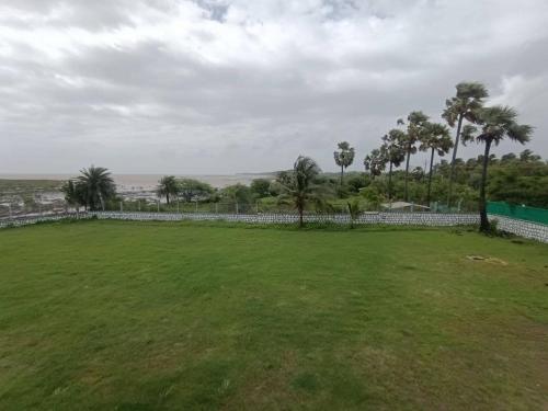 Camp Sutra - Shah's Beachfront