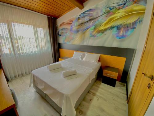 Victorious Hotel - image 7