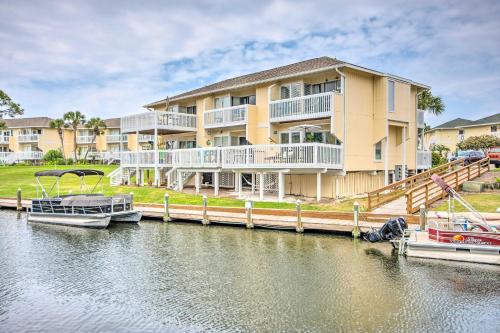 Sandpiper Cove Condo on Canal Walk to Beach! - image 8