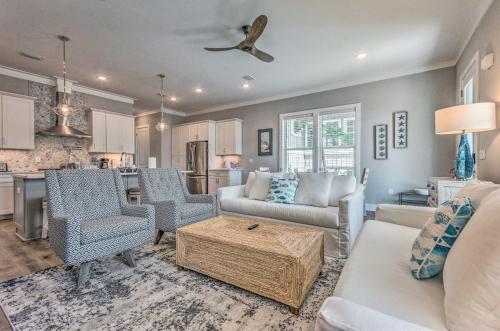 Contemporary Getaway 1 Mi to Rosemary Beach! - image 9