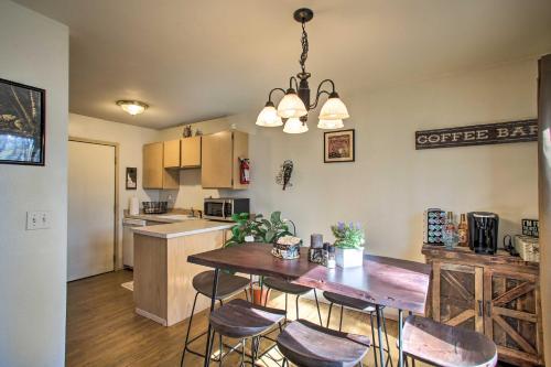 Coeur DAlene Duplex Home about 3 Miles to Lake! - image 5
