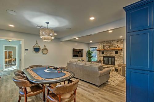 Kerrville Escape Direct River Access and Views - image 3