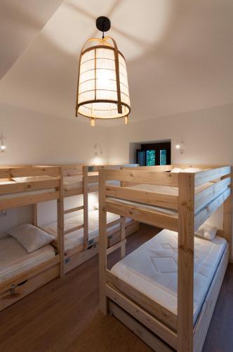 1 bunk bed