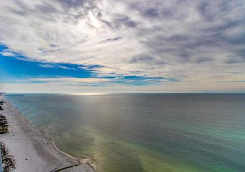 Splash Resort Condos by MC Luxury Rentals