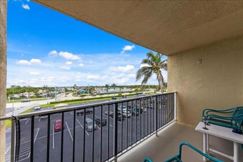 Condo 412 - image 3
