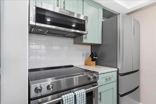 Condo 403 - image 7