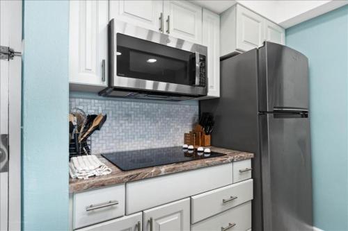 Condo 307 - image 11