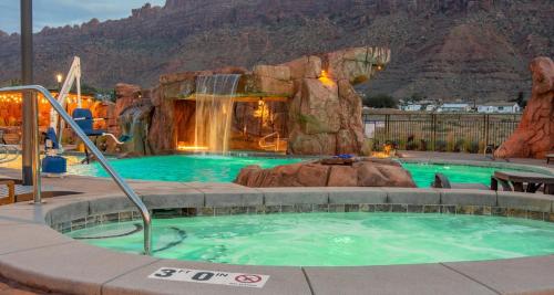 Sage Creek Resort - Awesome 3rd Level with Elevator! 2 Pools - 2 Hot Tubs - image 13