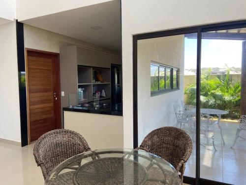 Qavi - Casa em condominio beira-mar - #PraiaDeJacuma