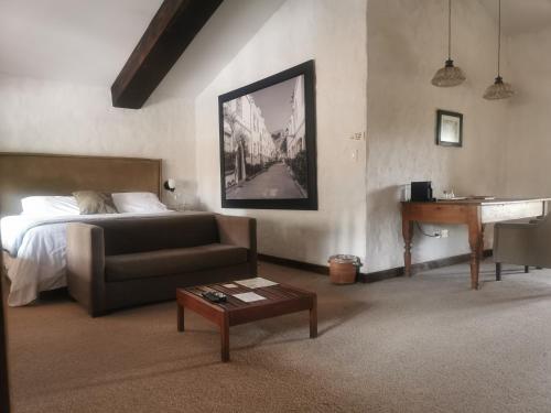Hotel Canaria Room Type - Deluxe Suite with Spa Bath