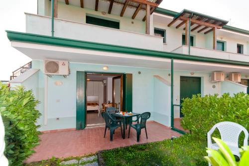 Studio room in Villaggio Cristina
